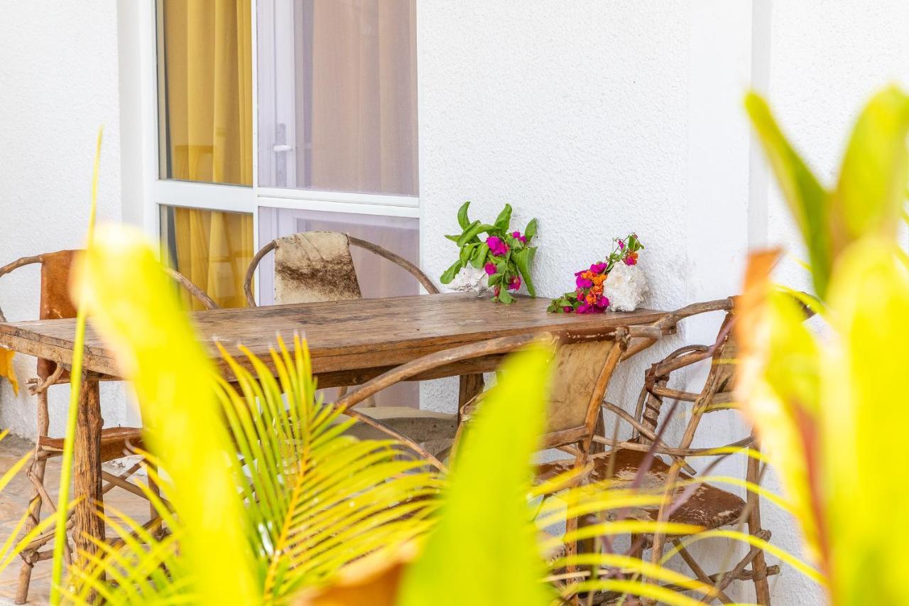 Surfescape Zanzibar Apartment Kiwengwa  Exterior photo