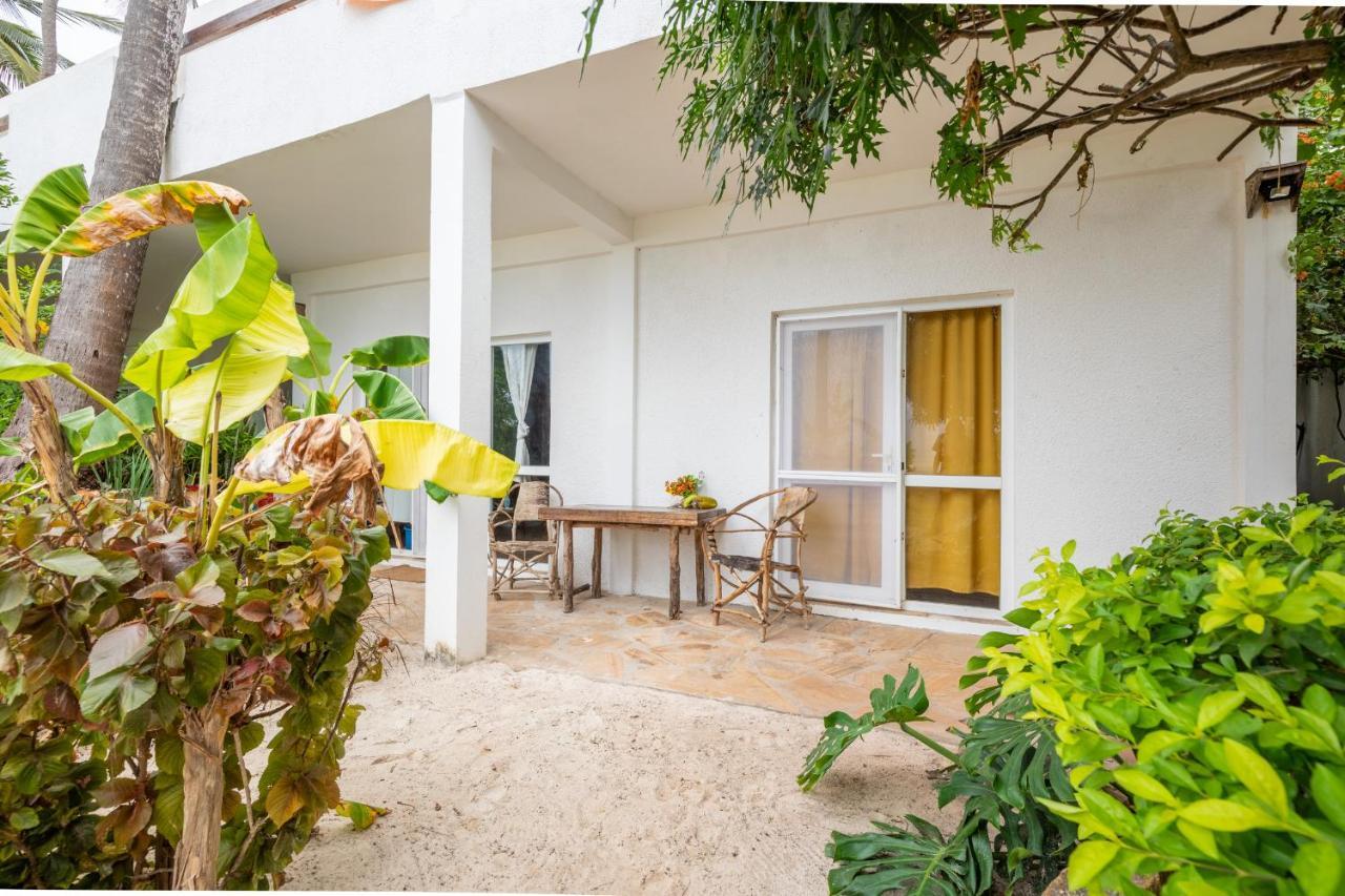 Surfescape Zanzibar Apartment Kiwengwa  Exterior photo