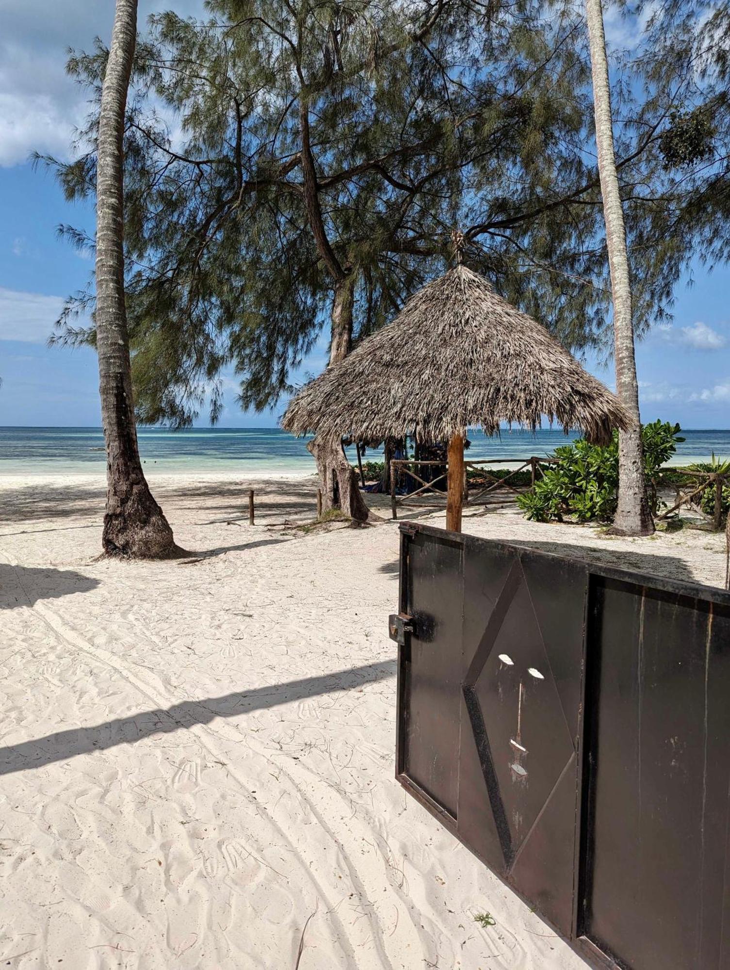 Surfescape Zanzibar Apartment Kiwengwa  Exterior photo
